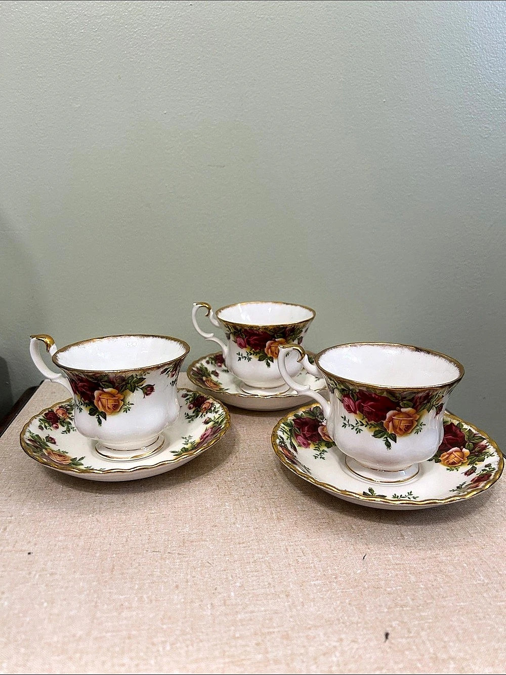 Royal Albert Old Country Roses Floral Teacup & Saucer Set
